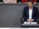 Minister Lars Klingbeil (SPD) spreekt in de Bondsdag. Hij presenteerde de federale begroting voor 2025 met een record aan investeringen.
