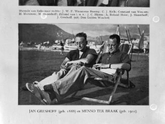 Menno ter Braak en Jan Greshoff op het strand van Sestri Levante in Italië, eind jaren dertig.