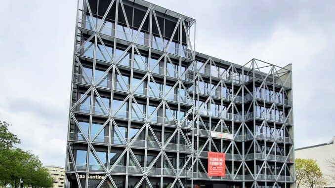 Hoofdkantoor van de Duitse krant taz in Berlijn