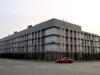 Hoofdgebouw van het Bundeskriminalamt in Wiesbaden aan de Äppelallee