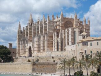 Kathedraal La Seu in Palma de Mallorca – symbool van het eiland dat jarenlang het favoriete vakantieoord van Duitsers was