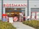 Rossmann-filiaal in Geilenkirchen, ingang van de Duitse drogisterijketen Rossmann.