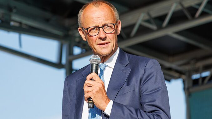 Friedrich Merz spreekt tijdens een CDU-campagne-evenement in Erfurt in augustus 2024.