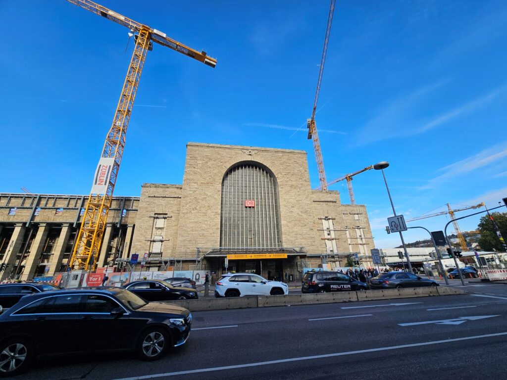 Hauptbahnhof Stuttgart tijdens werkzaamheden aan spoorproject Stuttgart 21