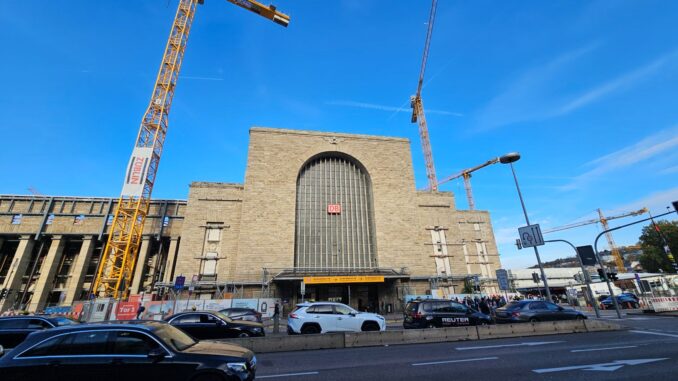 Hauptbahnhof Stuttgart tijdens werkzaamheden aan spoorproject Stuttgart 21