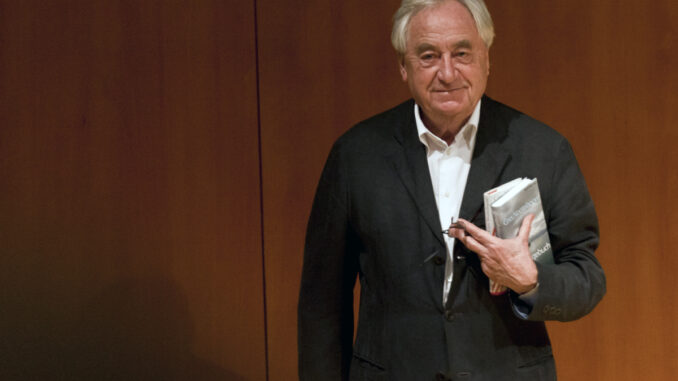 Cees Nooteboom na een literaire avond in Gschwend, februari 2013