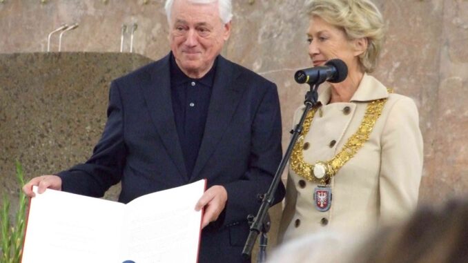 Alexander Kluge ontvangt de Theodor-W.-Adorno-Preis in Frankfurt (2009)