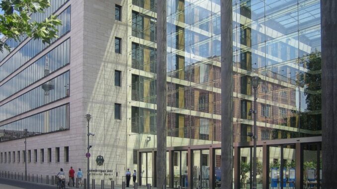 Ingang van het Auswärtiges Amt in Berlijn aan de Werderscher Markt