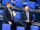 Minister van Financiën Lars Klingbeil en bondskanselier Friedrich Merz in de Bondsdag