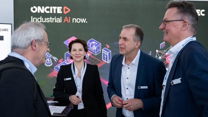 Persmoment op de Hannover Messe 2026 over toepassingen van kunstmatige intelligentie in de industrie