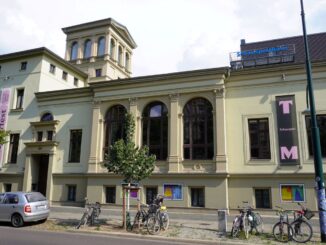 Gevel van Theater Magdeburg in Saksen-Anhalt, waar discussie speelt over cultuurbeleid en kunstvrijheid