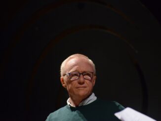 De Israëlische schrijver David Grossman tijdens een optreden in Porto Alegre in 2016.