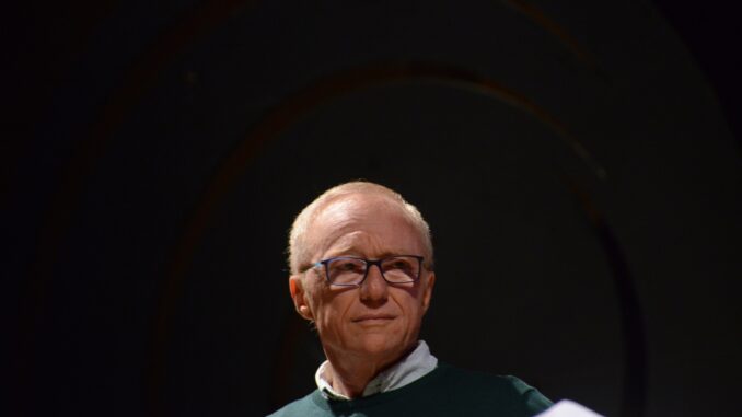 De Israëlische schrijver David Grossman tijdens een optreden in Porto Alegre in 2016.