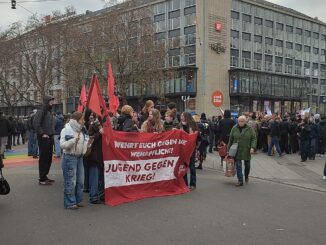 Jongeren demonstreren in Hannover tegen de Duitse dienstplicht