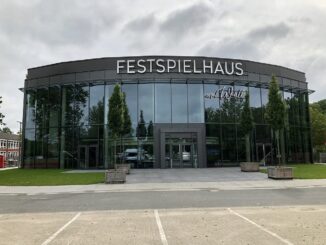 Het Festspielhaus am Wall in Emden, een van de belangrijkste locaties van het Filmfest Emden-Norderney 2026