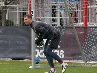 Manuel Neuer tijdens een training op het terrein van Bayern München