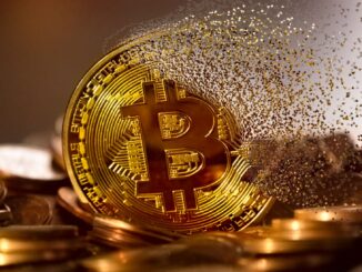 Illustratie van een Bitcoin-munt over de voorgenomen afschaffing van het belastingvoordeel voor cryptovaluta in Duitsland.