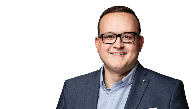 Julian Brüning, secretaris-generaal van de CDU Brandenburg, tijdens een persfoto van de CDU-fractie in de Landdag van Brandenburg.