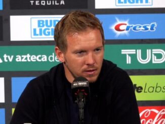 Julian Nagelsmann tijdens een persconferentie als bondscoach van Duitsland.