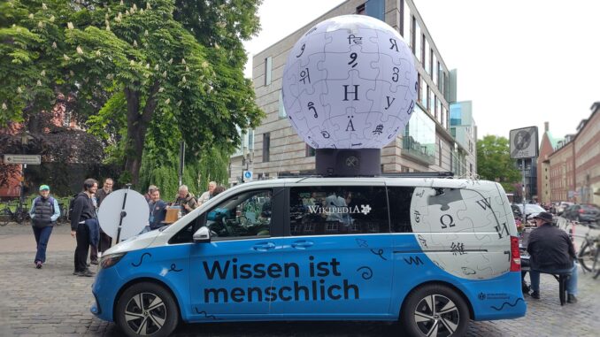 De Wikipedia-bus tijdens de jubileumtour door Duitsland in Münster.